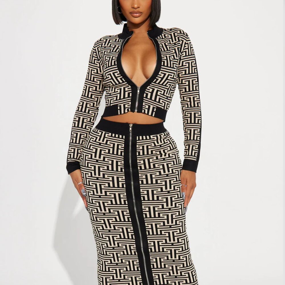 Luxe Attitude Sweater Skirt Set (XS)